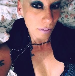 Meet your Posher, Angie